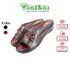 [icon name="star" prefix="fas"] Dép sandal da thật mã VT402 Chất liệu da bò cao cấp, da thật 100% Form giày ôm chân,thiết kế hiện đại, thoáng mát, thoải mái Đường chỉ may tỉ mỉ, tinh tế Đế chống trơn trượt, thời trang Màu: Đỏ, Đen