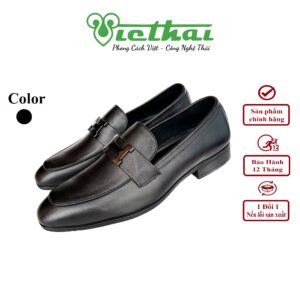 <i class=""fas" fa-"star""></i> Giày lười gọn gàng phù hợp sinh hoạt VT1104 Chất liệu da bò cao cấp, da thật 100% Form giày ôm chân,thiết kế hiện đại, thoáng mát, thoải mái Đường chỉ may tỉ mỉ, tinh tế Đế chống trơn trượt, thời trang Màu: Đen